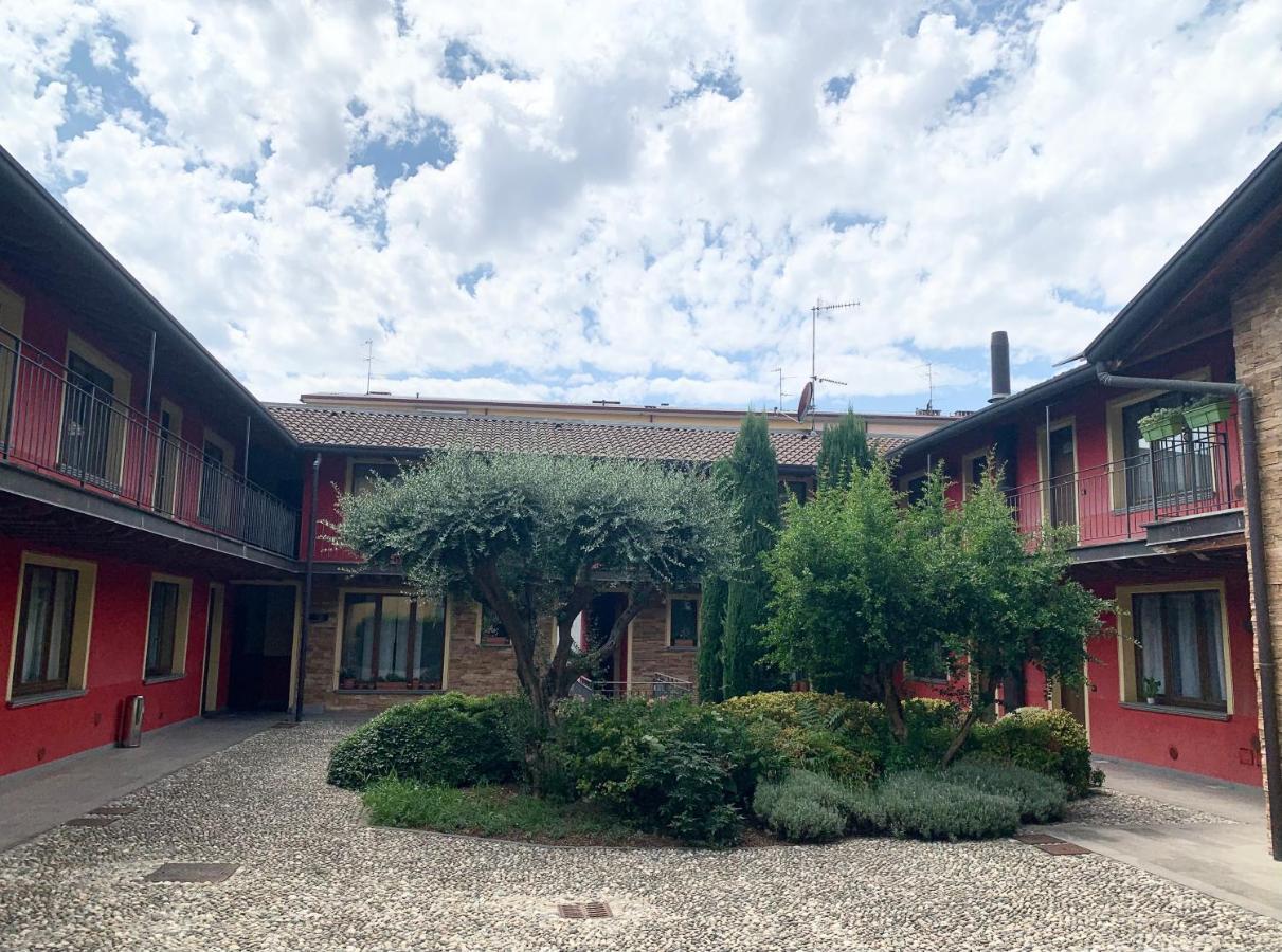 Casa Cleopatra Villa Бергамо Екстериор снимка
